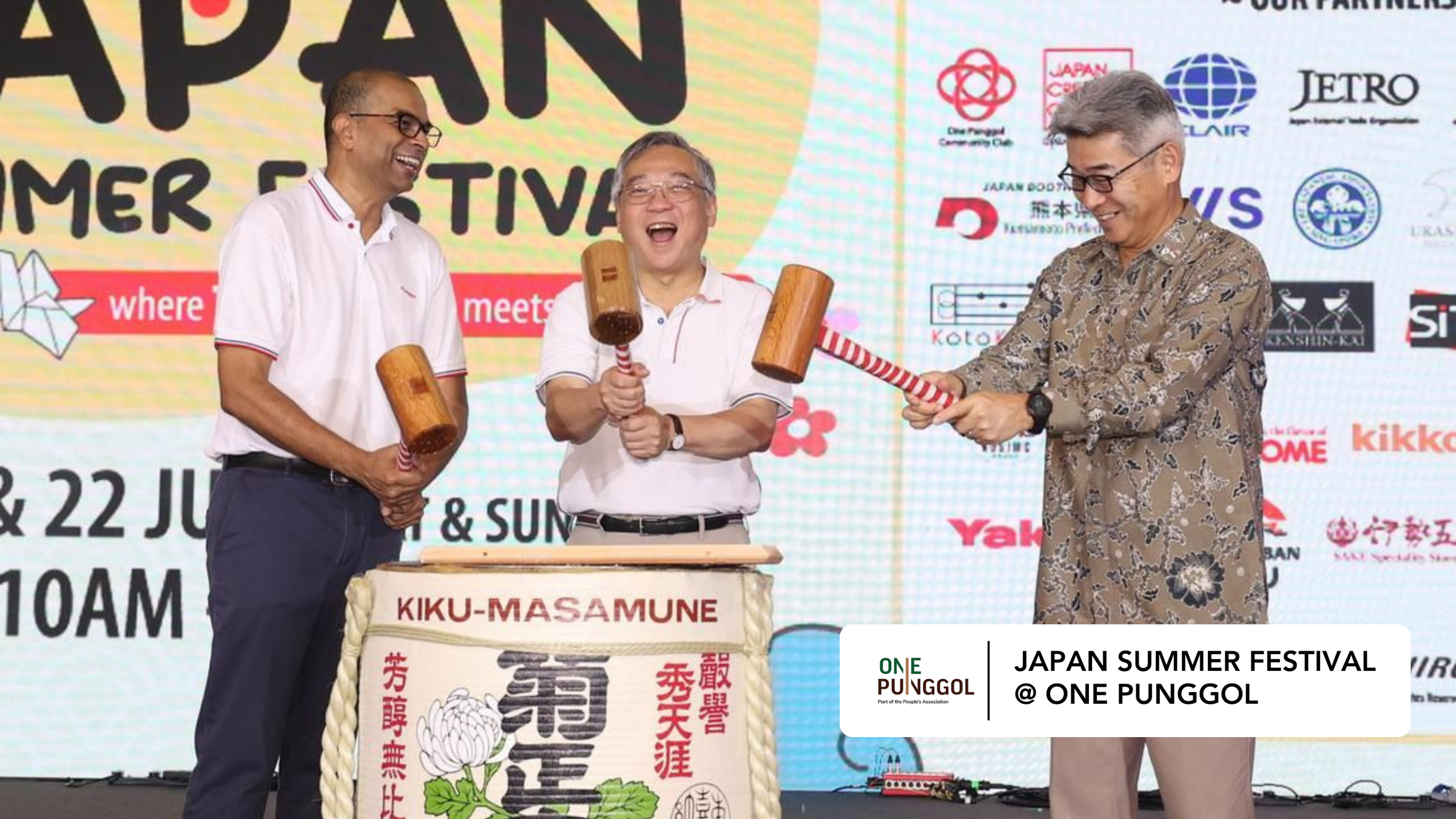 Sake Inn supporting Sake Barrel for kagami biraki ceremony for One Punggol